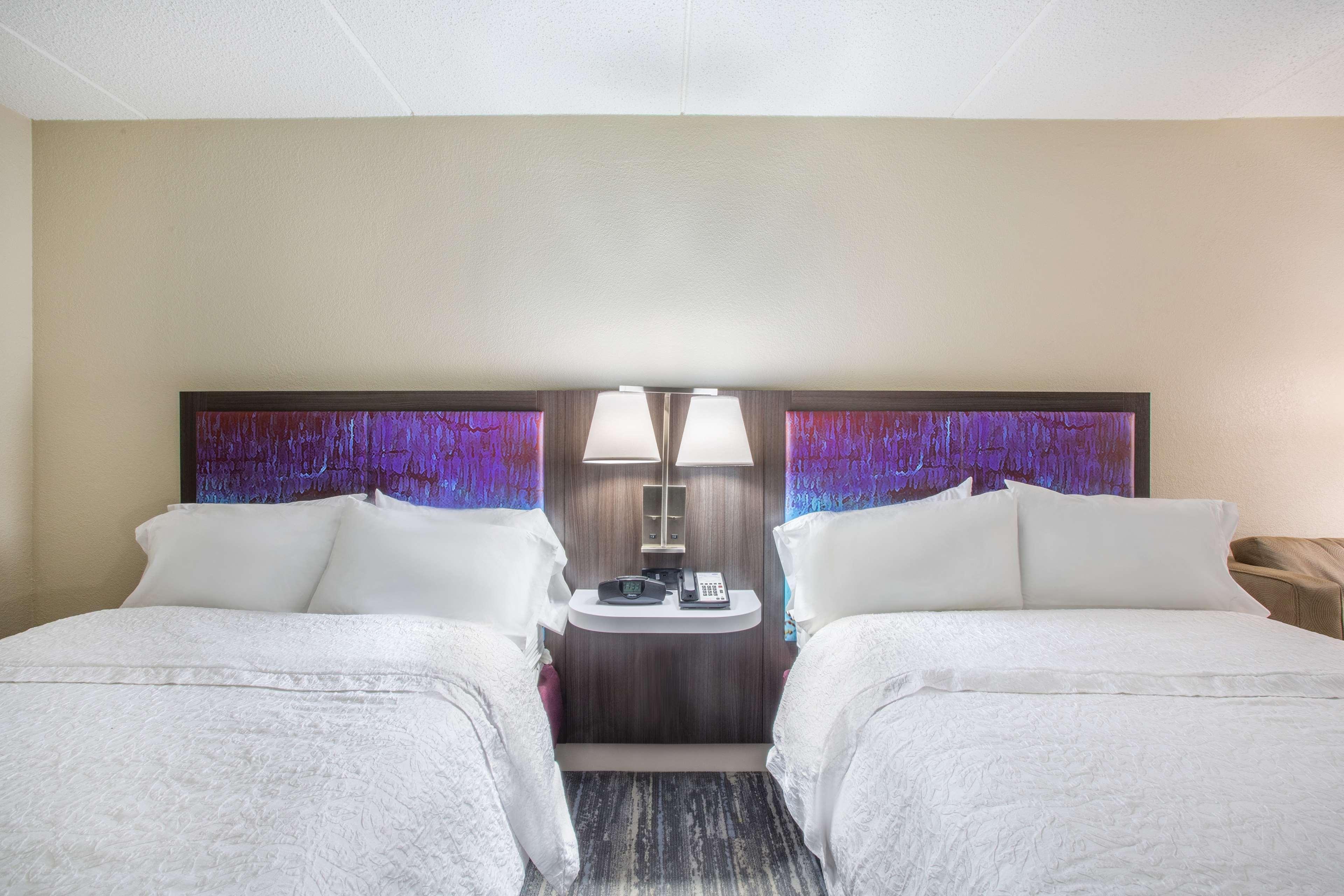 Hampton Inn Fishkill Exteriör bild