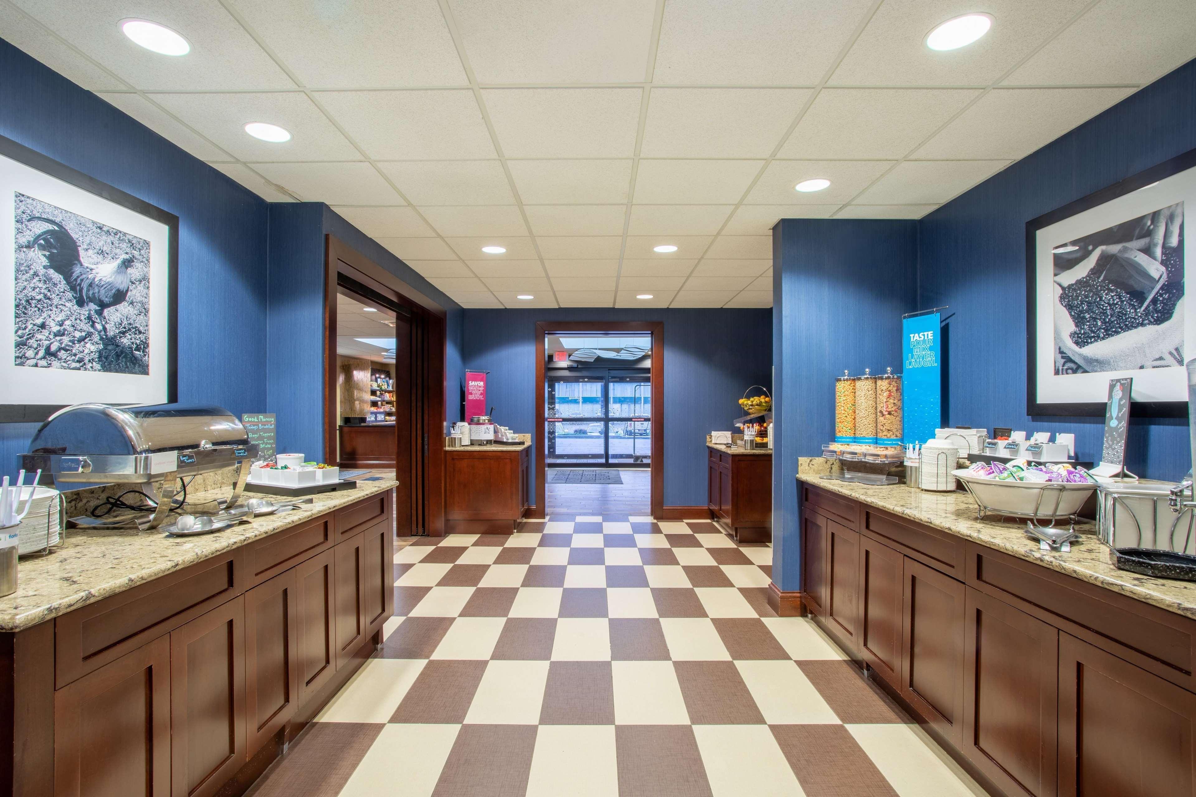 Hampton Inn Fishkill Exteriör bild