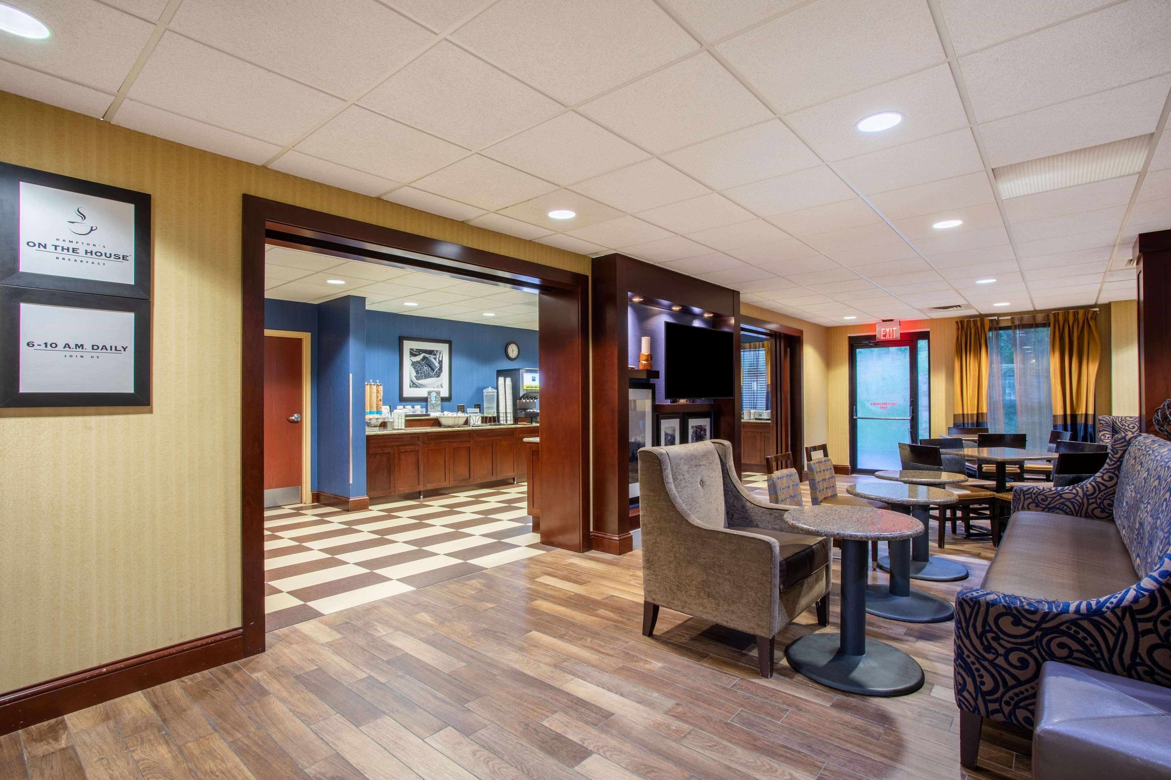 Hampton Inn Fishkill Exteriör bild