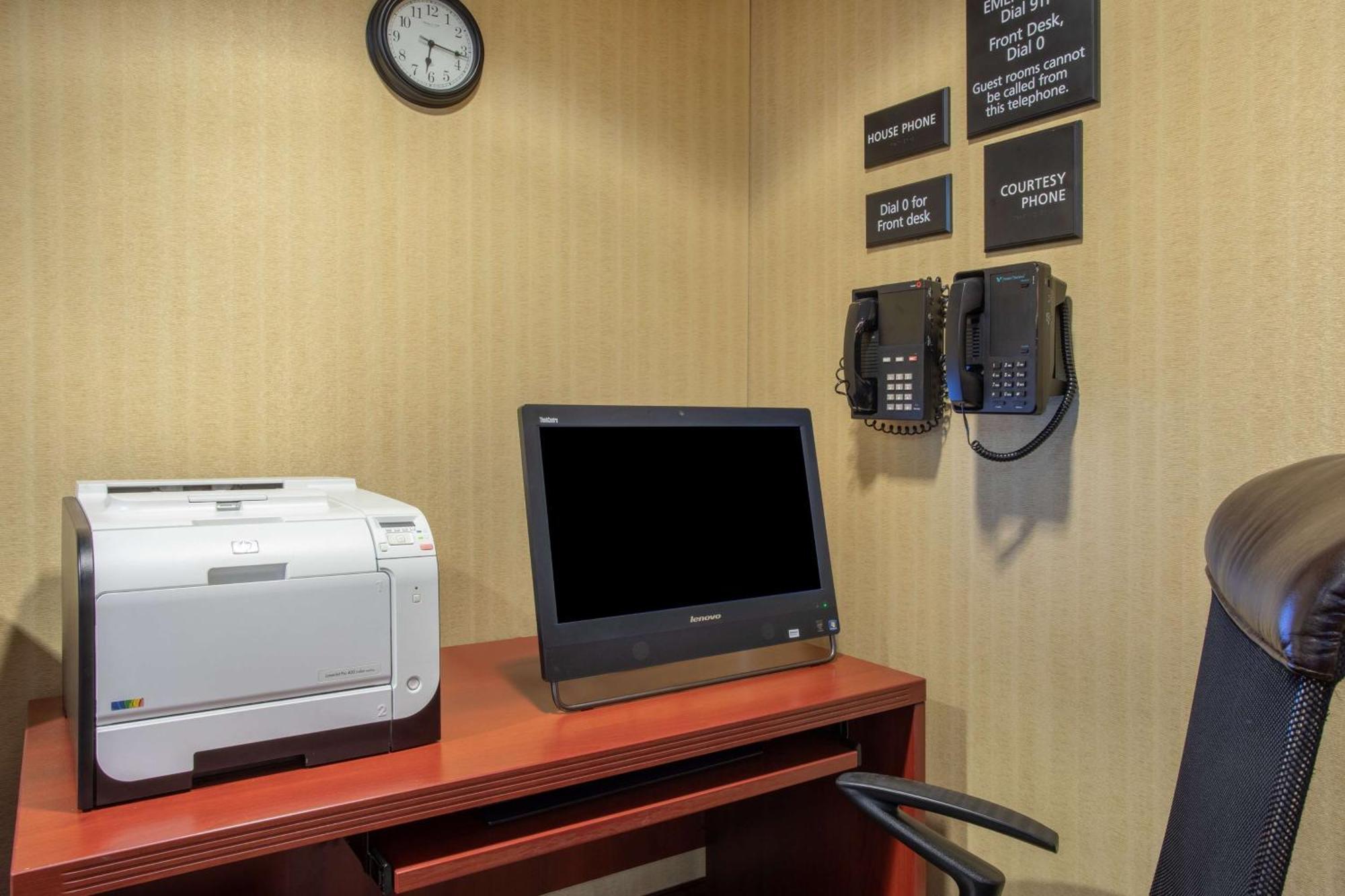 Hampton Inn Fishkill Exteriör bild