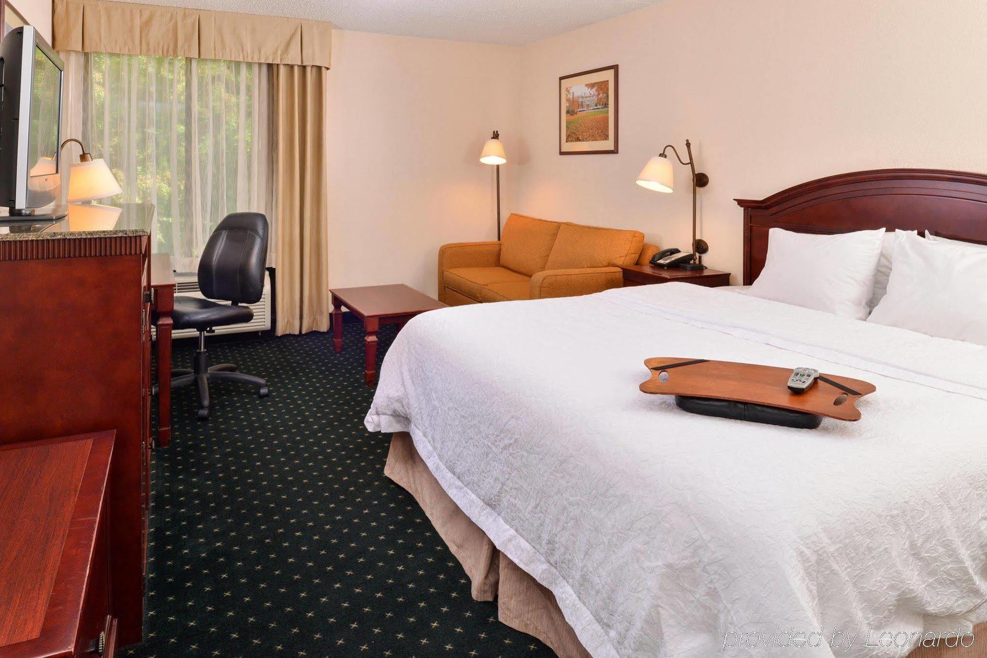 Hampton Inn Fishkill Exteriör bild