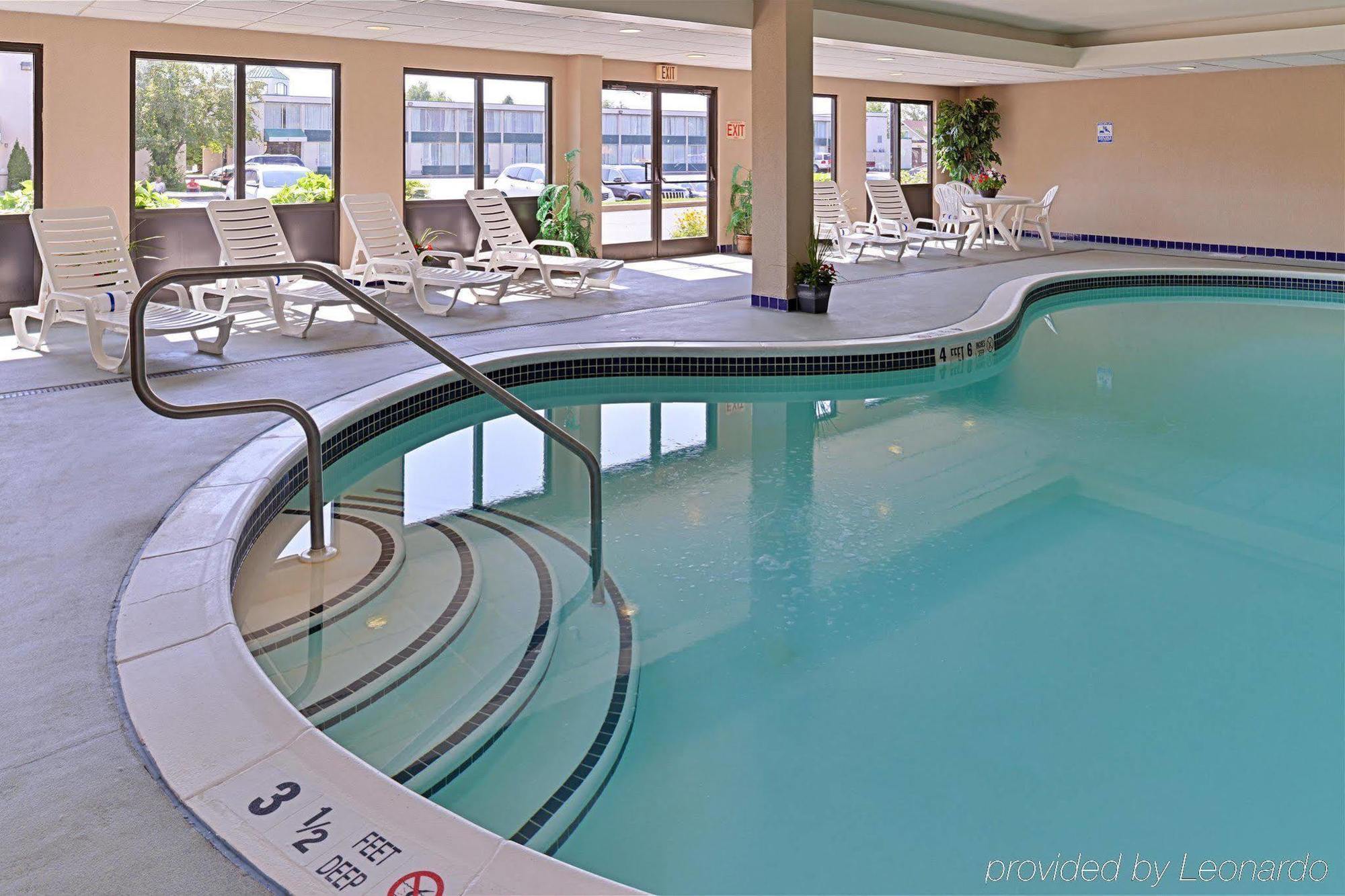 Hampton Inn Fishkill Exteriör bild