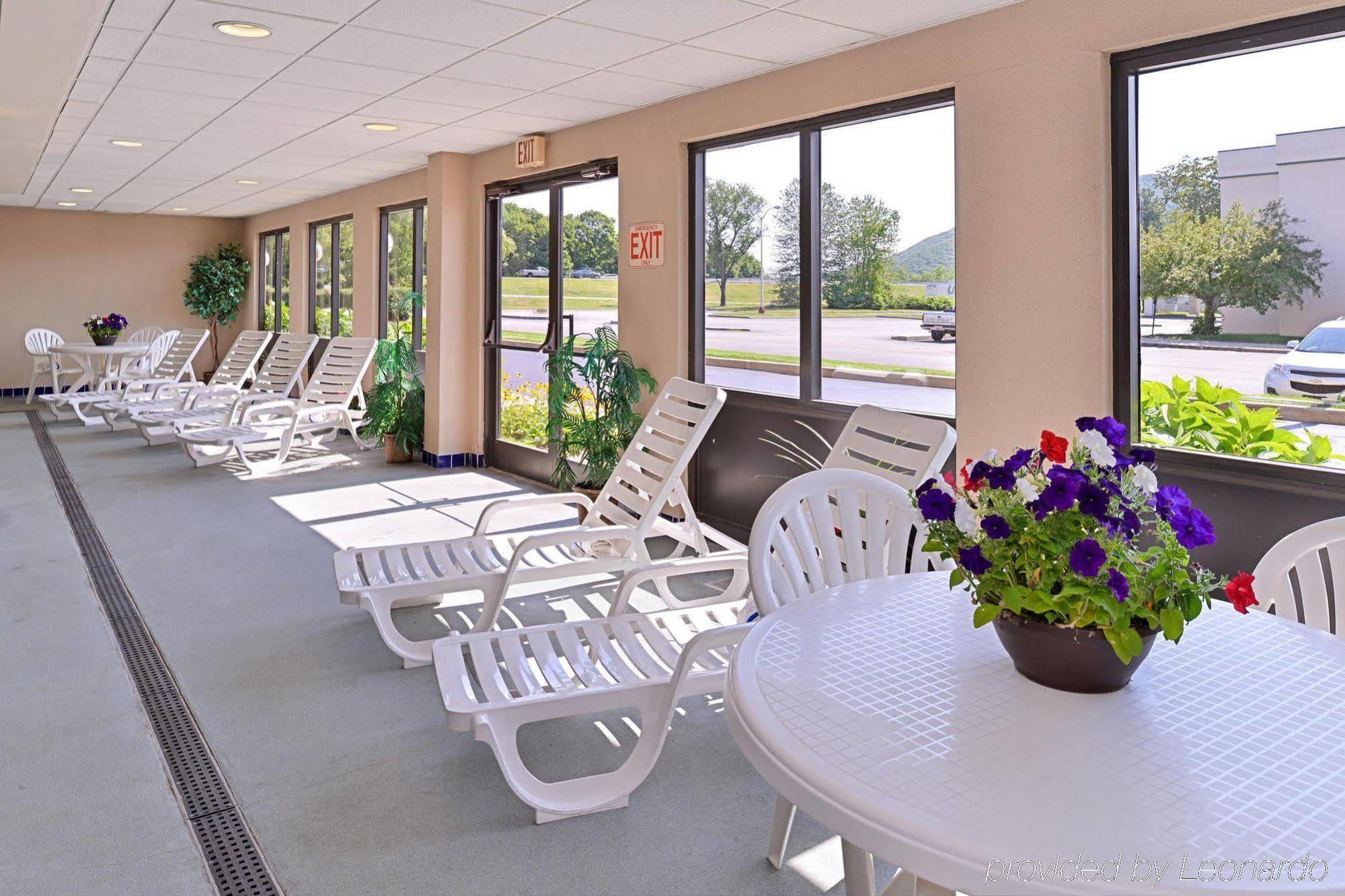 Hampton Inn Fishkill Exteriör bild