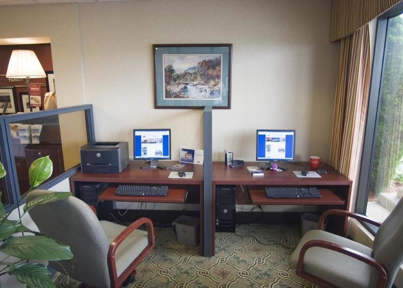 Hampton Inn Fishkill Exteriör bild