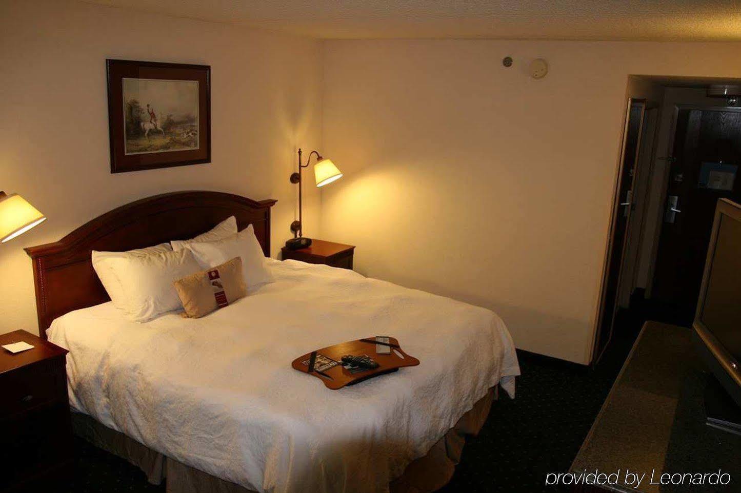 Hampton Inn Fishkill Exteriör bild